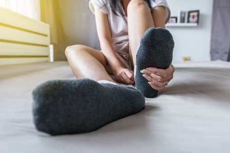 Ein kleiner Schritt für die Füße, ein großer für das Gehirn: Neuro Socks