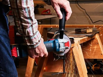Finden Sie jetzt einen Dewalt Händler in der Nähe mit exklusiven Rabatten