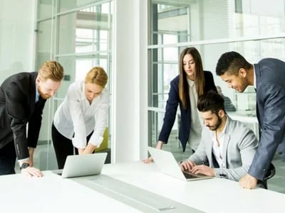 Wachstum und Karriere: Erstklassige Stellenangebote bei der E+Service+Check GmbH